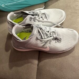 Nike Light Gray Running Shoes